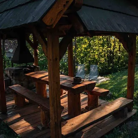 Zbojnicke Chalupky Chalet Cavoj