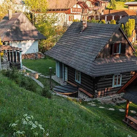 Zbojnicke Chalupky * Cavoj