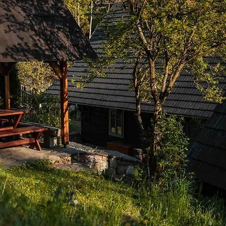 Chalé Zbojnícke Chalúpky *