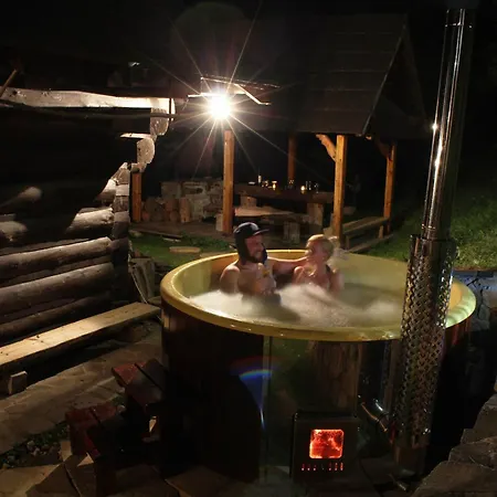 Zbojnícke Chalúpky Cavoj