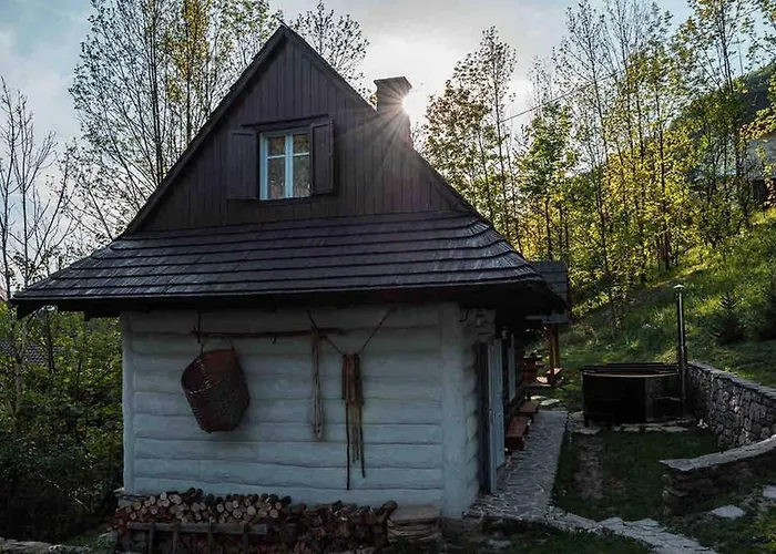 Zbojnicke Chalupky Čavoj