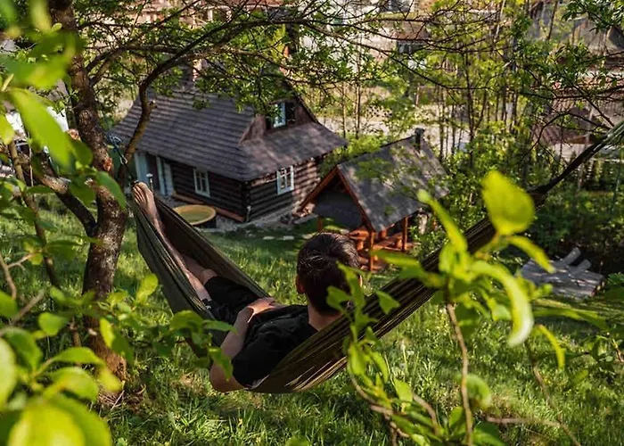 Zbojnicke Chalupky シャレー Čavoj