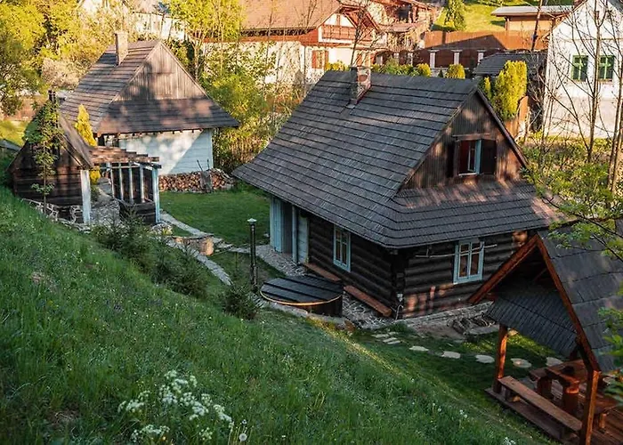 Zbojnicke Chalupky * Čavoj